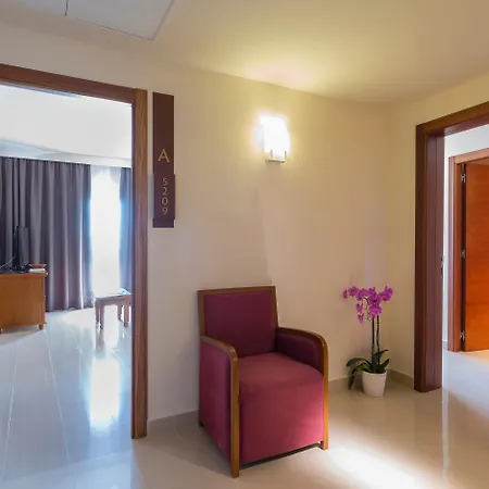 Grand Palladium Select Palace Ibiza מלון 5*