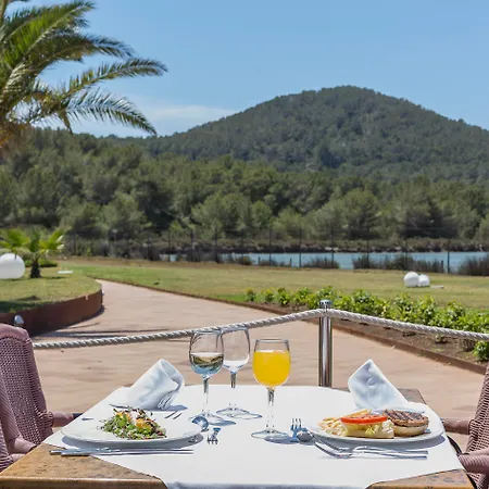 Grand Palladium Select Palace Ibiza פלאייה דן בוסה